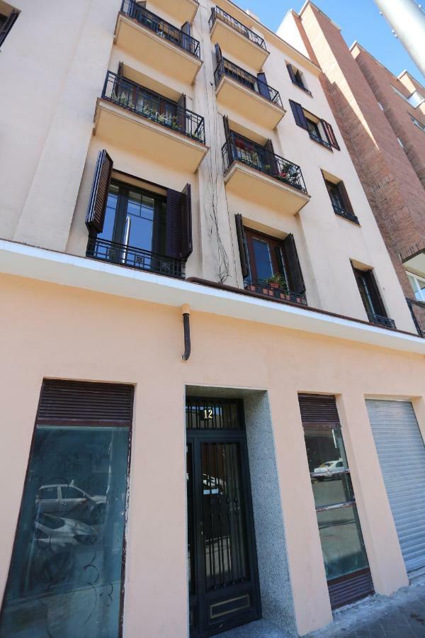 Atocha Art Apartment Madrid Luaran gambar