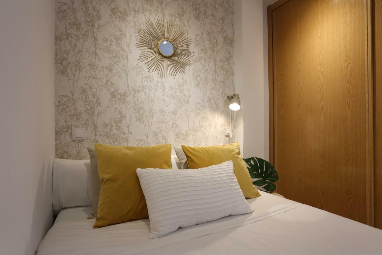 Atocha Art Apartment Madrid Luaran gambar