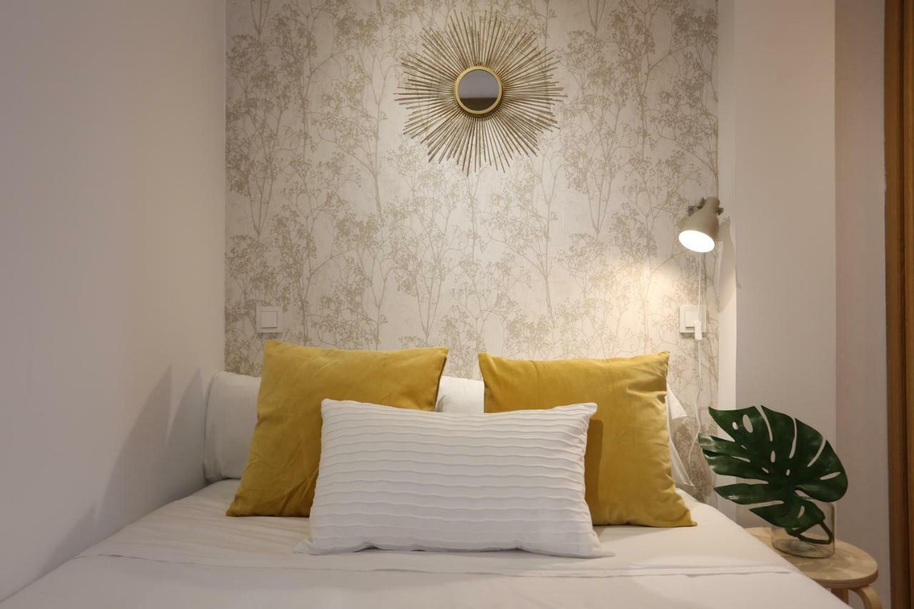 Atocha Art Apartment Madrid Luaran gambar