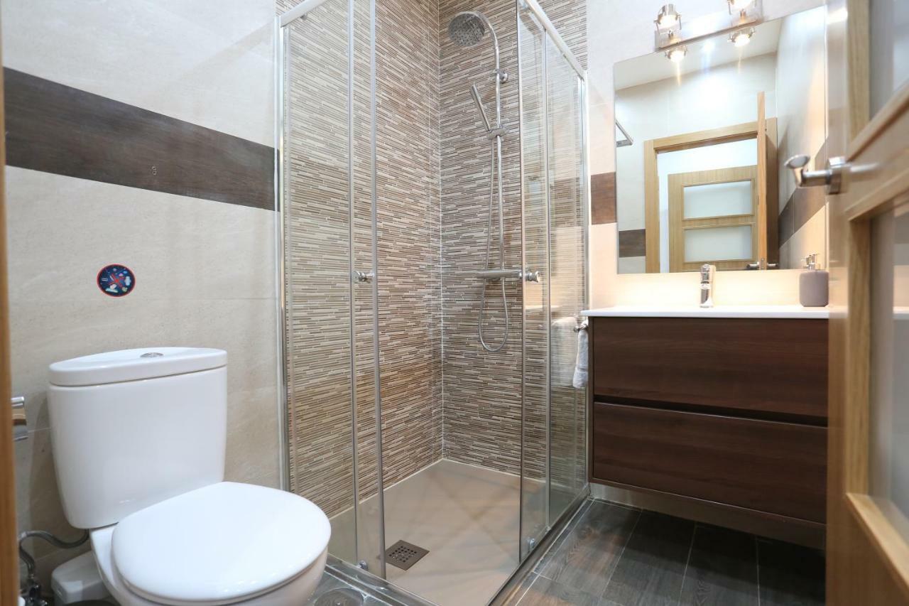 Atocha Art Apartment Madrid Luaran gambar